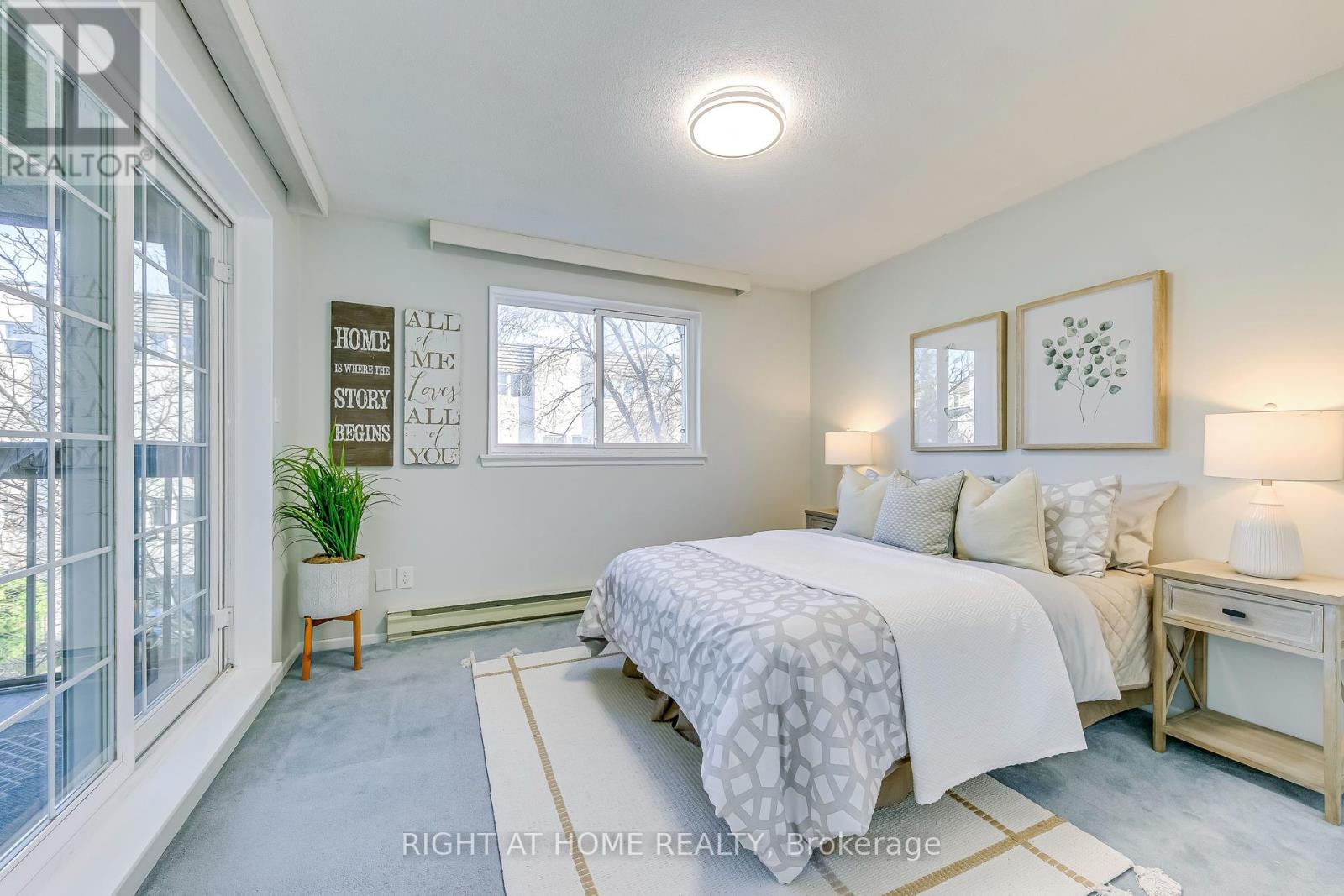 202 - 1055 Dundas Street E, Mississauga (Applewood), Ontario  L4Y 3X6 - Photo 13 - W12361389