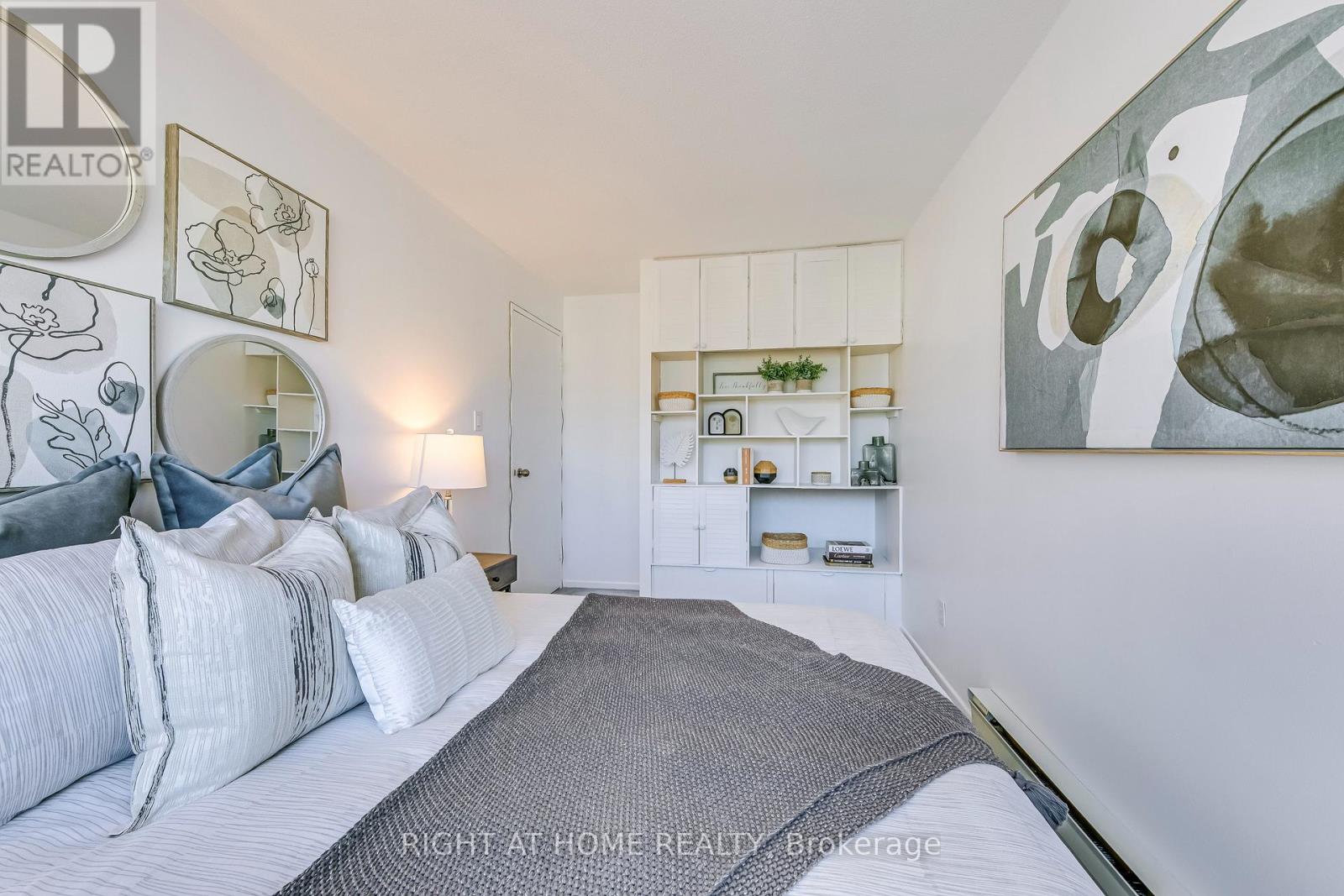202 - 1055 Dundas Street E, Mississauga (Applewood), Ontario  L4Y 3X6 - Photo 29 - W12361389