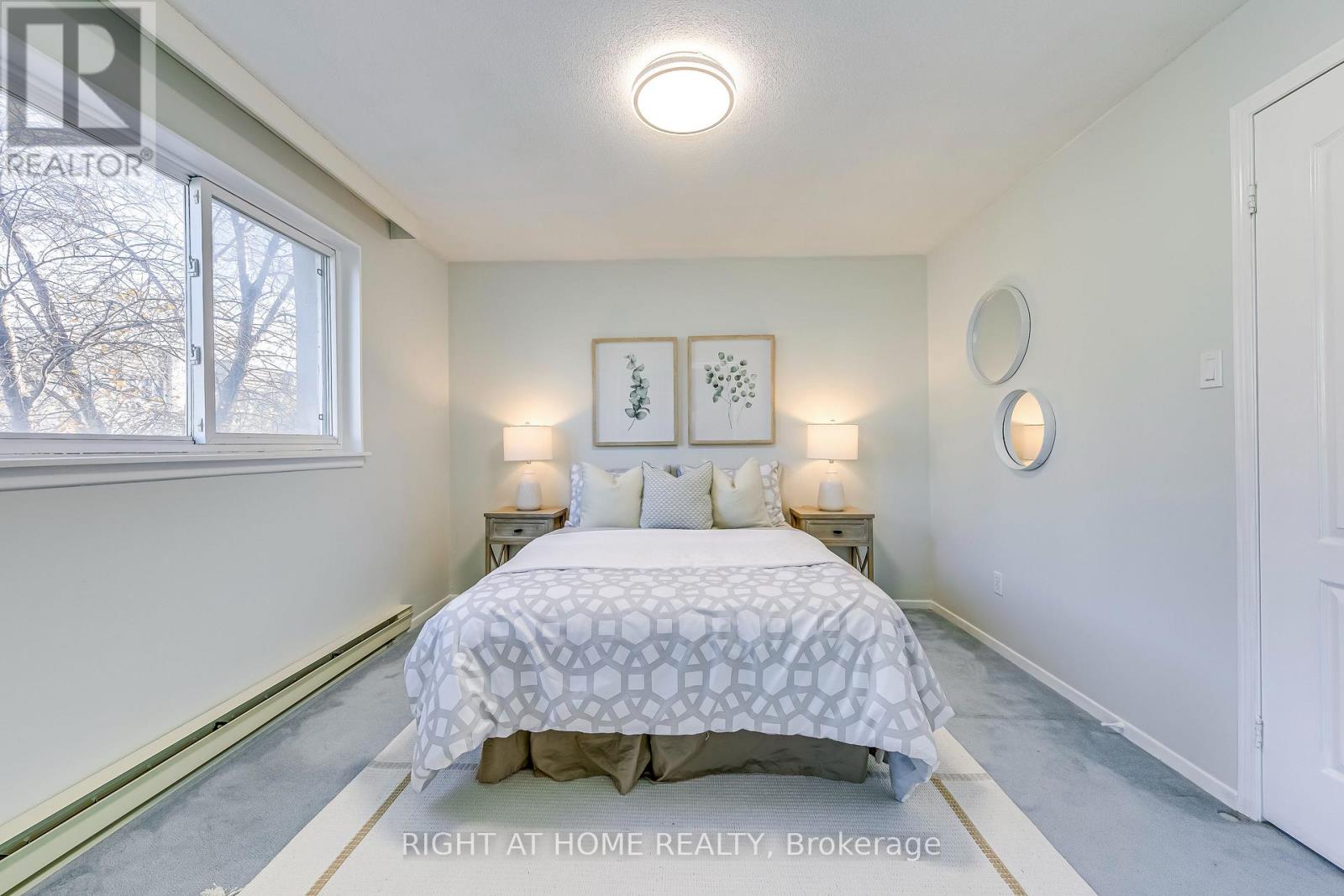 202 - 1055 Dundas Street E, Mississauga (Applewood), Ontario  L4Y 3X6 - Photo 15 - W12361389