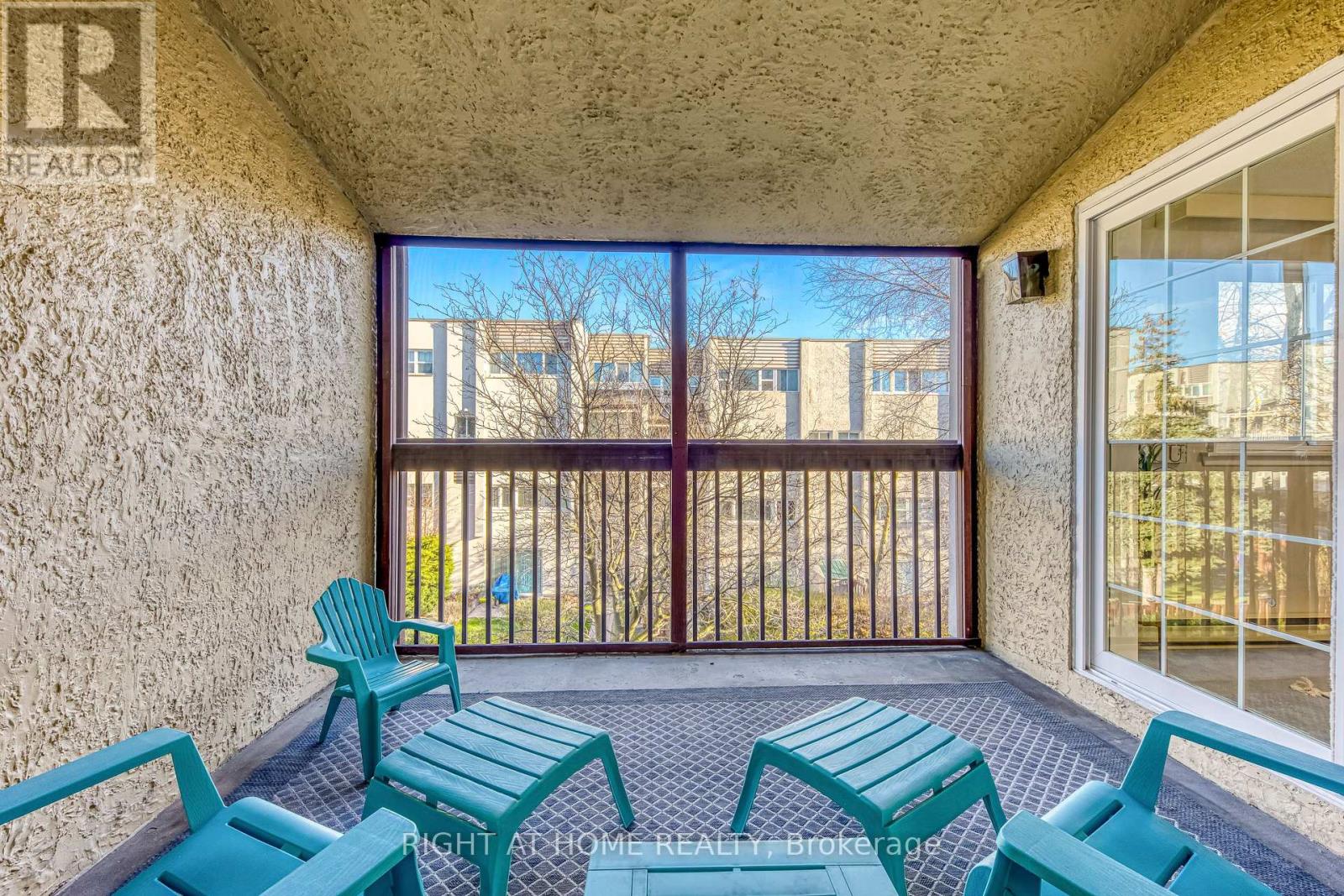 202 - 1055 Dundas Street E, Mississauga (Applewood), Ontario  L4Y 3X6 - Photo 17 - W12361389