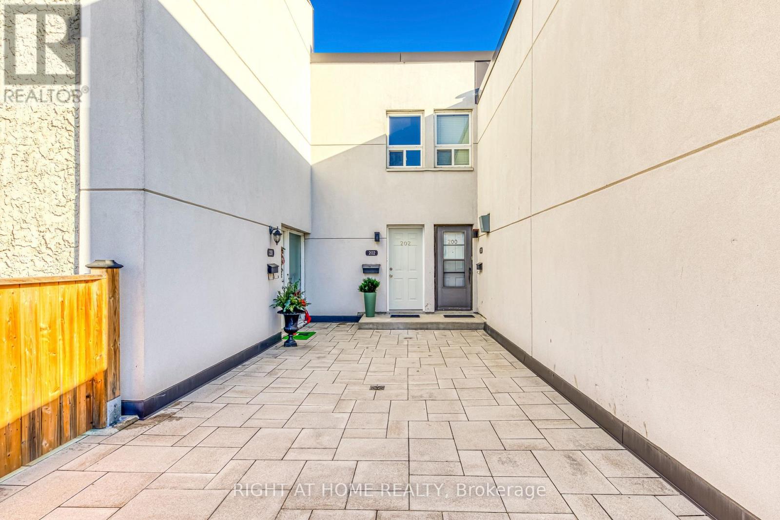 Property at 202 - 1055 DUNDAS STREET E image 1