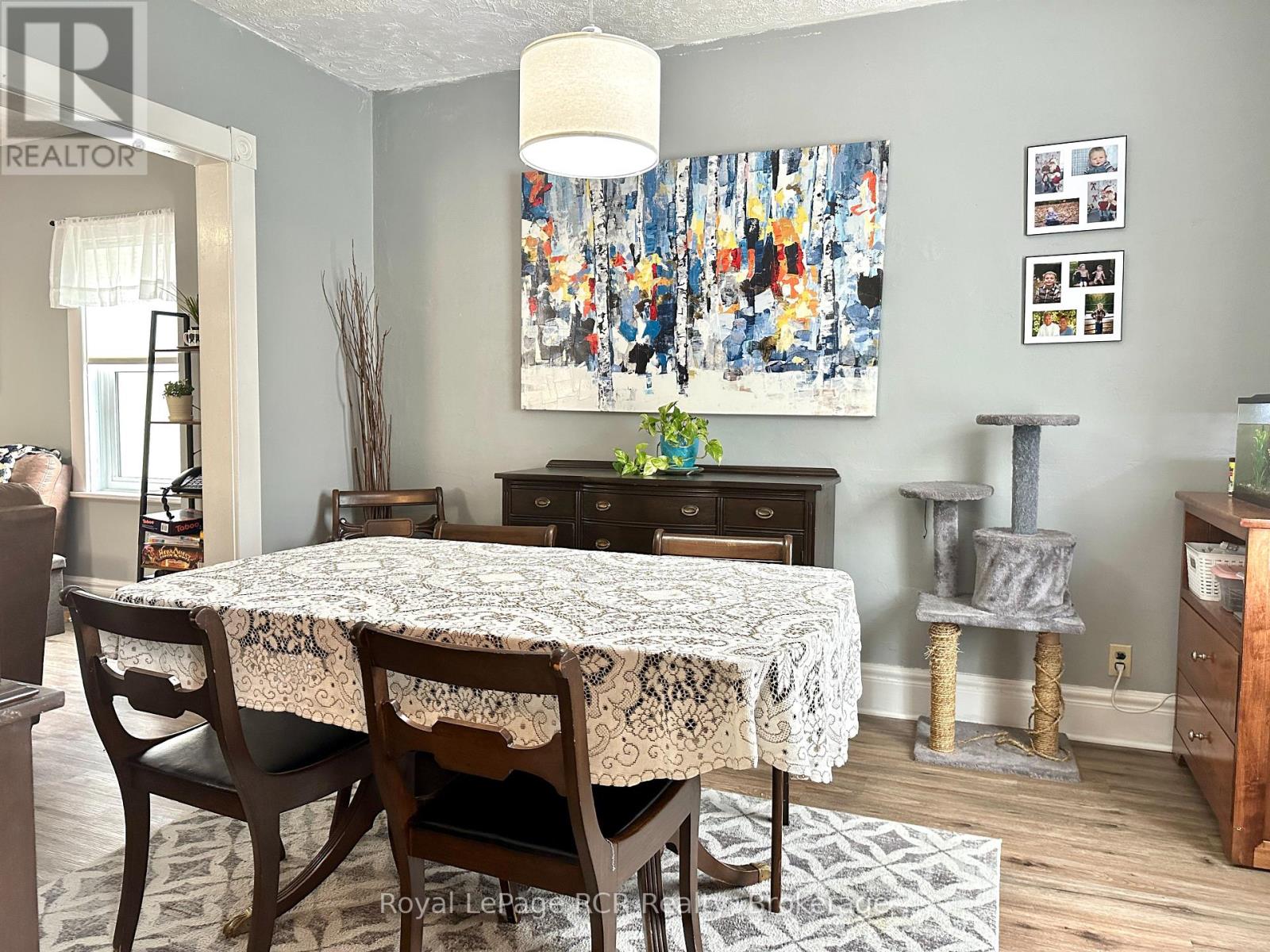 510 12th Street, Hanover, Ontario  N4N 1V9 - Photo 12 - X12275377
