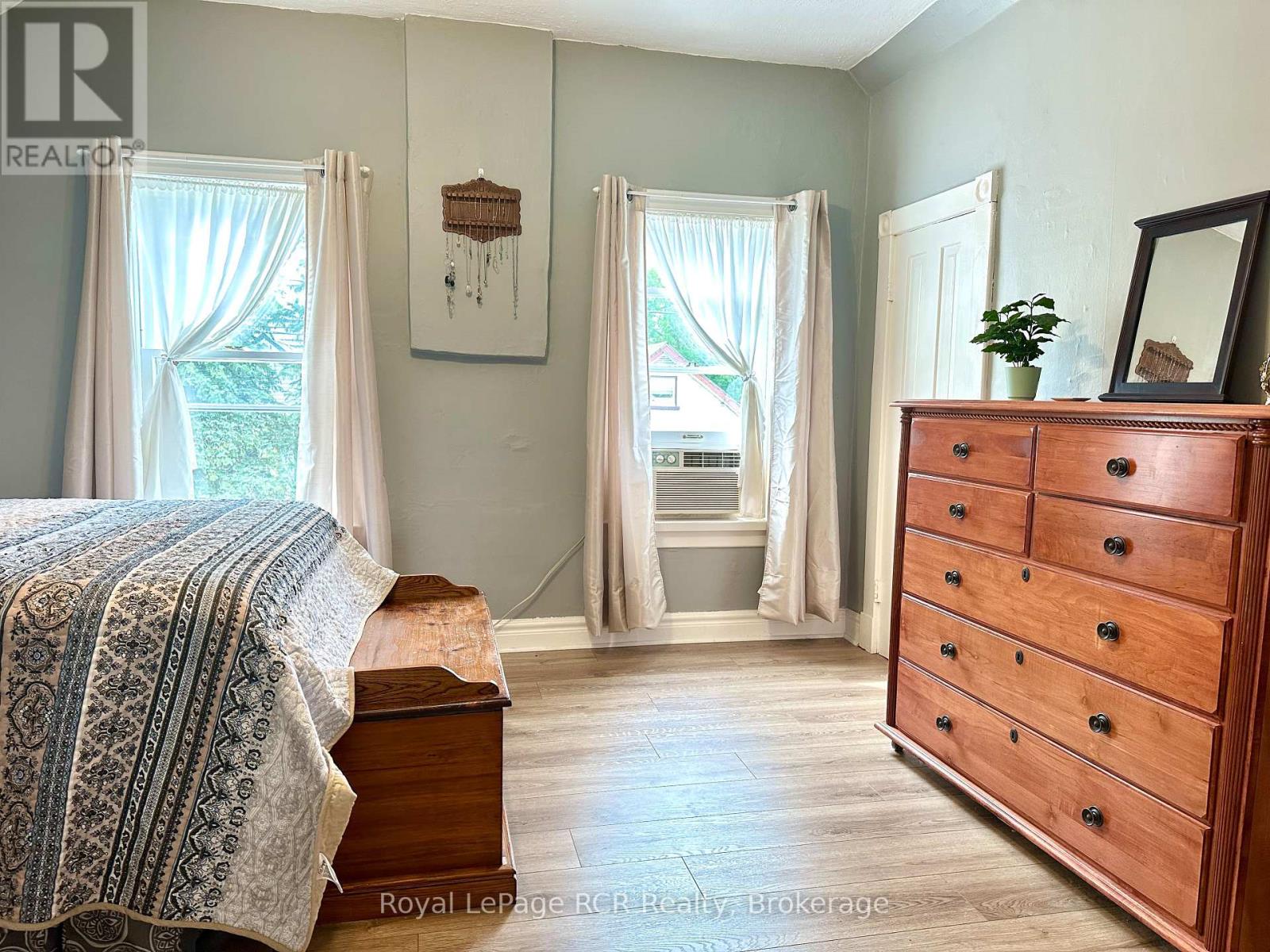 510 12th Street, Hanover, Ontario  N4N 1V9 - Photo 23 - X12275377