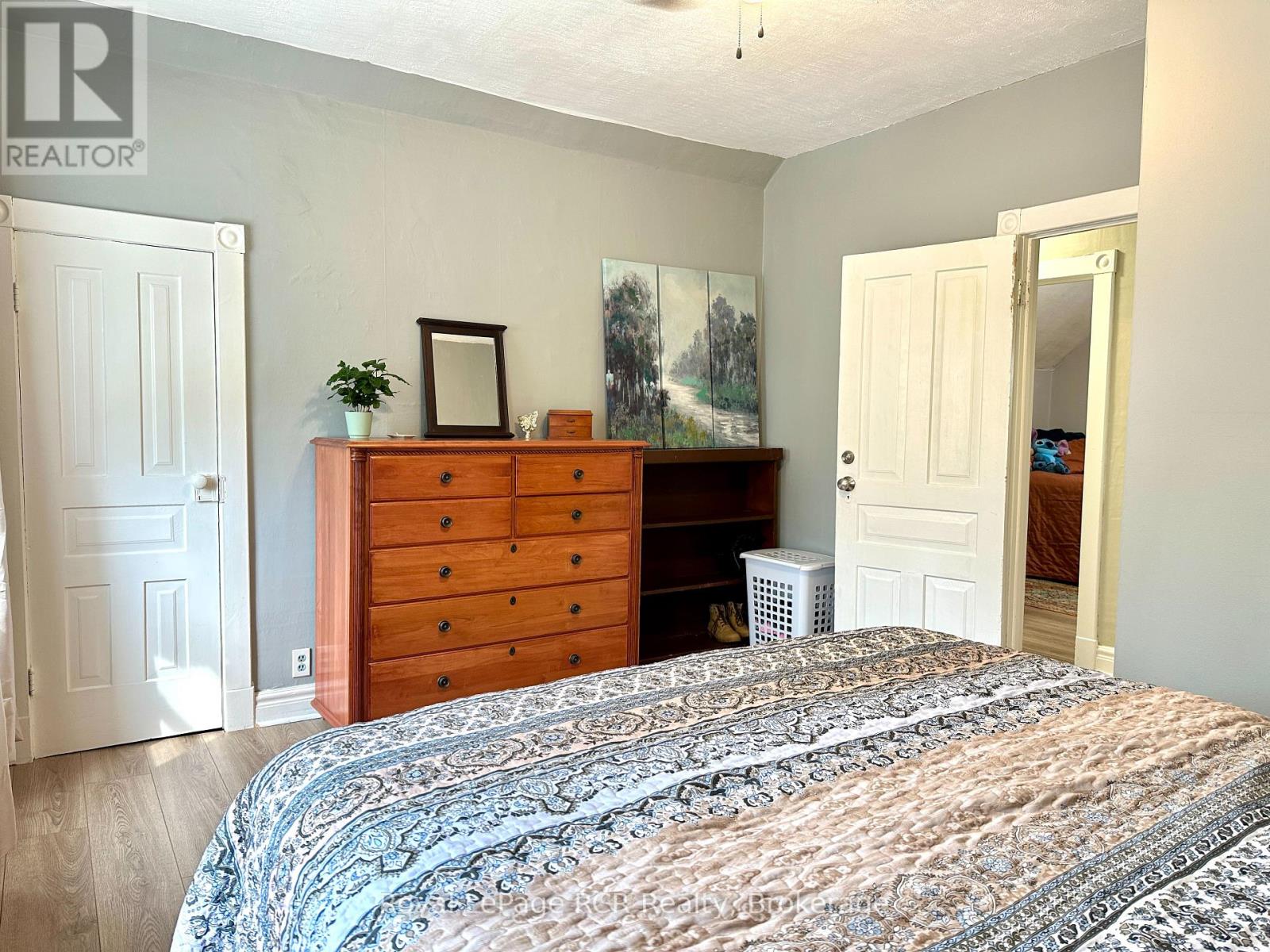 510 12th Street, Hanover, Ontario  N4N 1V9 - Photo 24 - X12275377