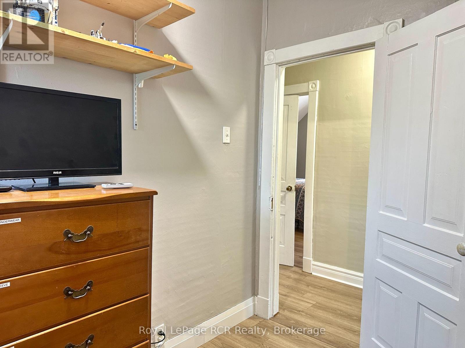 510 12th Street, Hanover, Ontario  N4N 1V9 - Photo 29 - X12275377