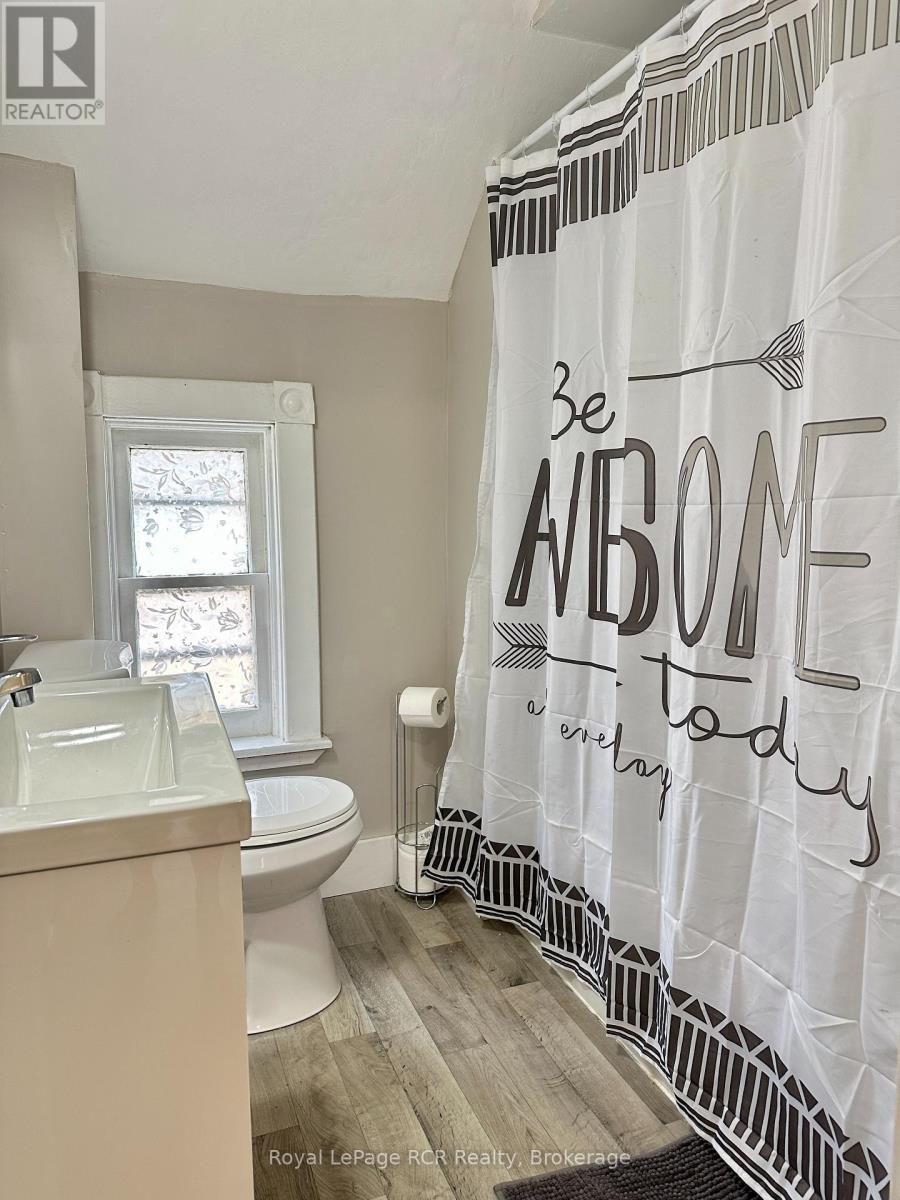 510 12th Street, Hanover, Ontario  N4N 1V9 - Photo 30 - X12275377