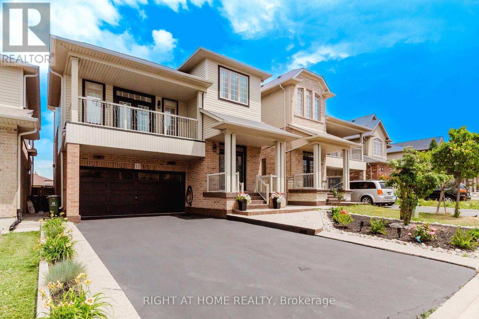 12 Bankfield Crescent, Hamilton, Ontario  L8J 0B9 - Photo 4 - X12361393