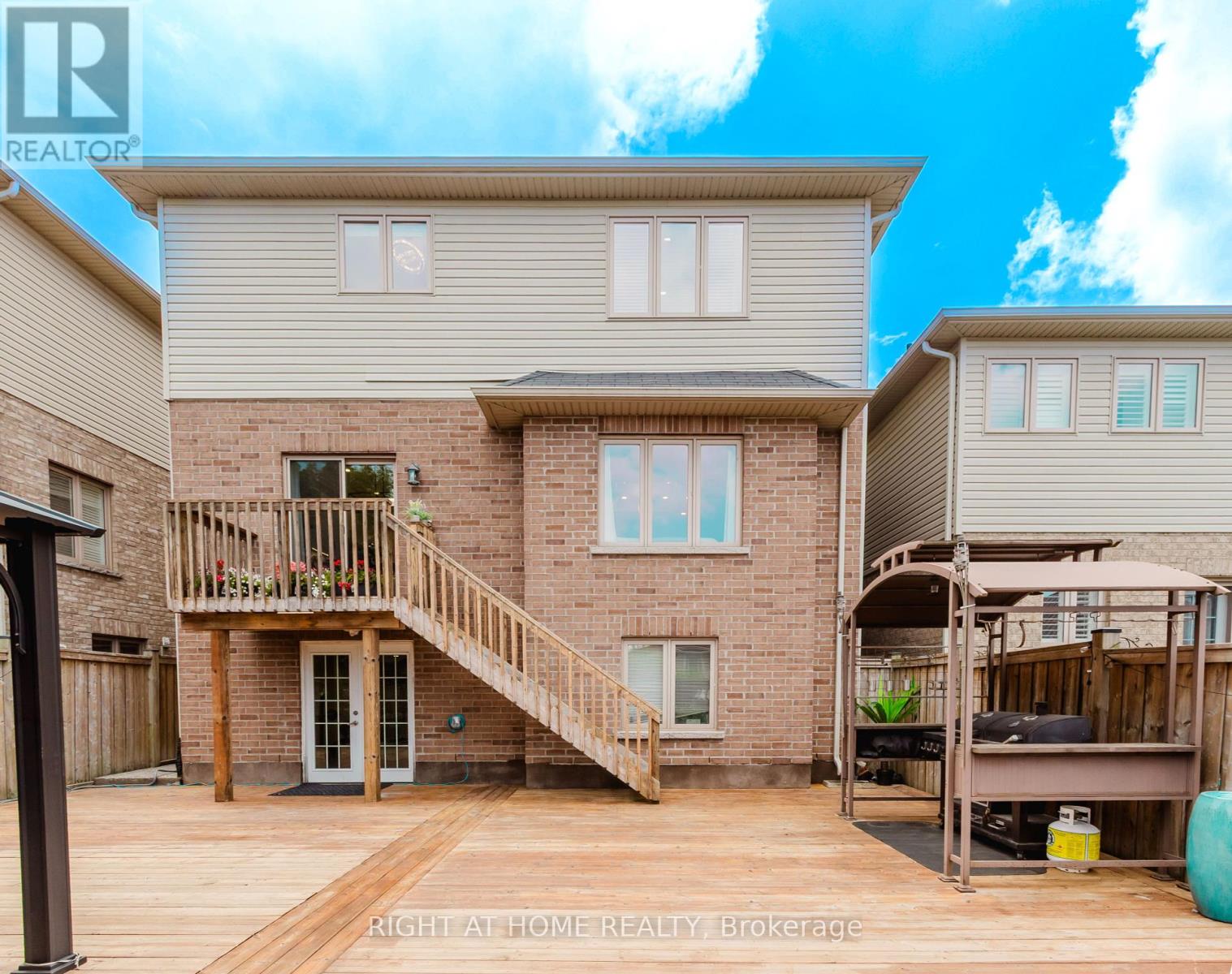 12 Bankfield Crescent, Hamilton, Ontario  L8J 0B9 - Photo 40 - X12361393
