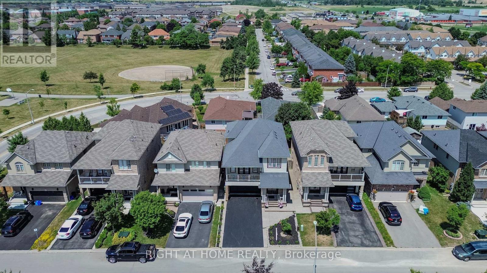 12 Bankfield Crescent, Hamilton, Ontario  L8J 0B9 - Photo 43 - X12361393
