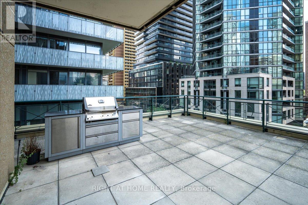 517 - 35 Hayden Street, Toronto, Ontario  M4Y 3C3 - Photo 1 - C12197140