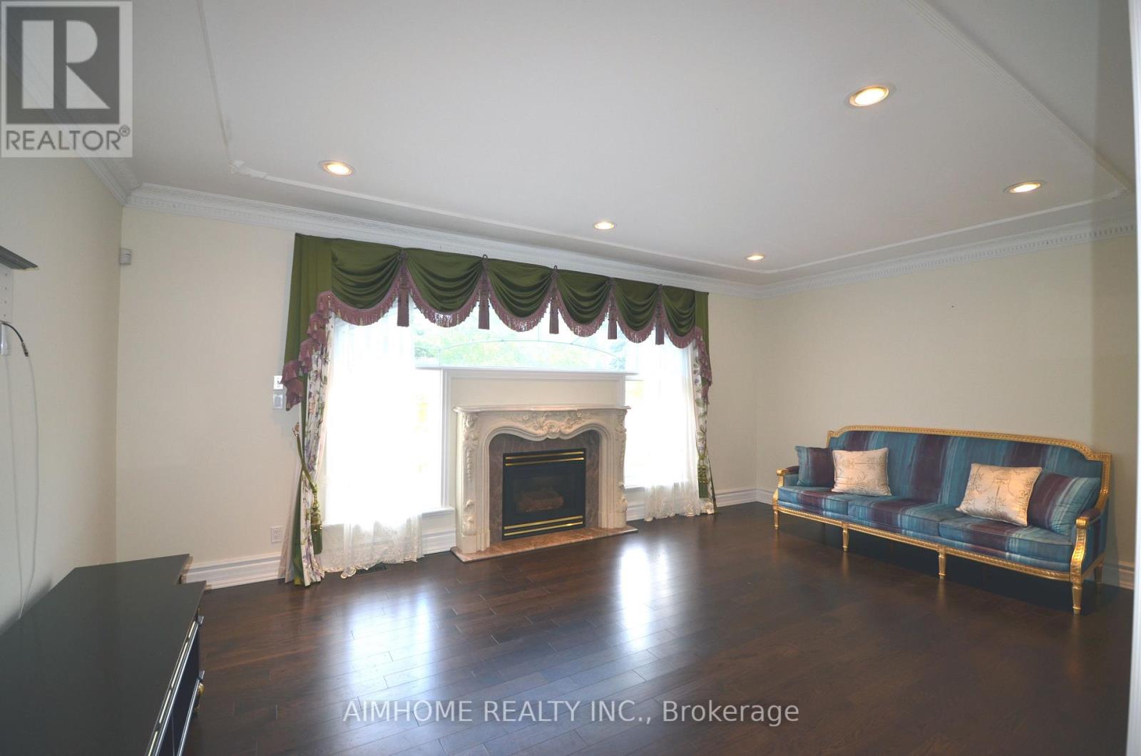 6 Chiavatti Drive, Markham, Ontario  L3R 1E2 - Photo 17 - N12361412