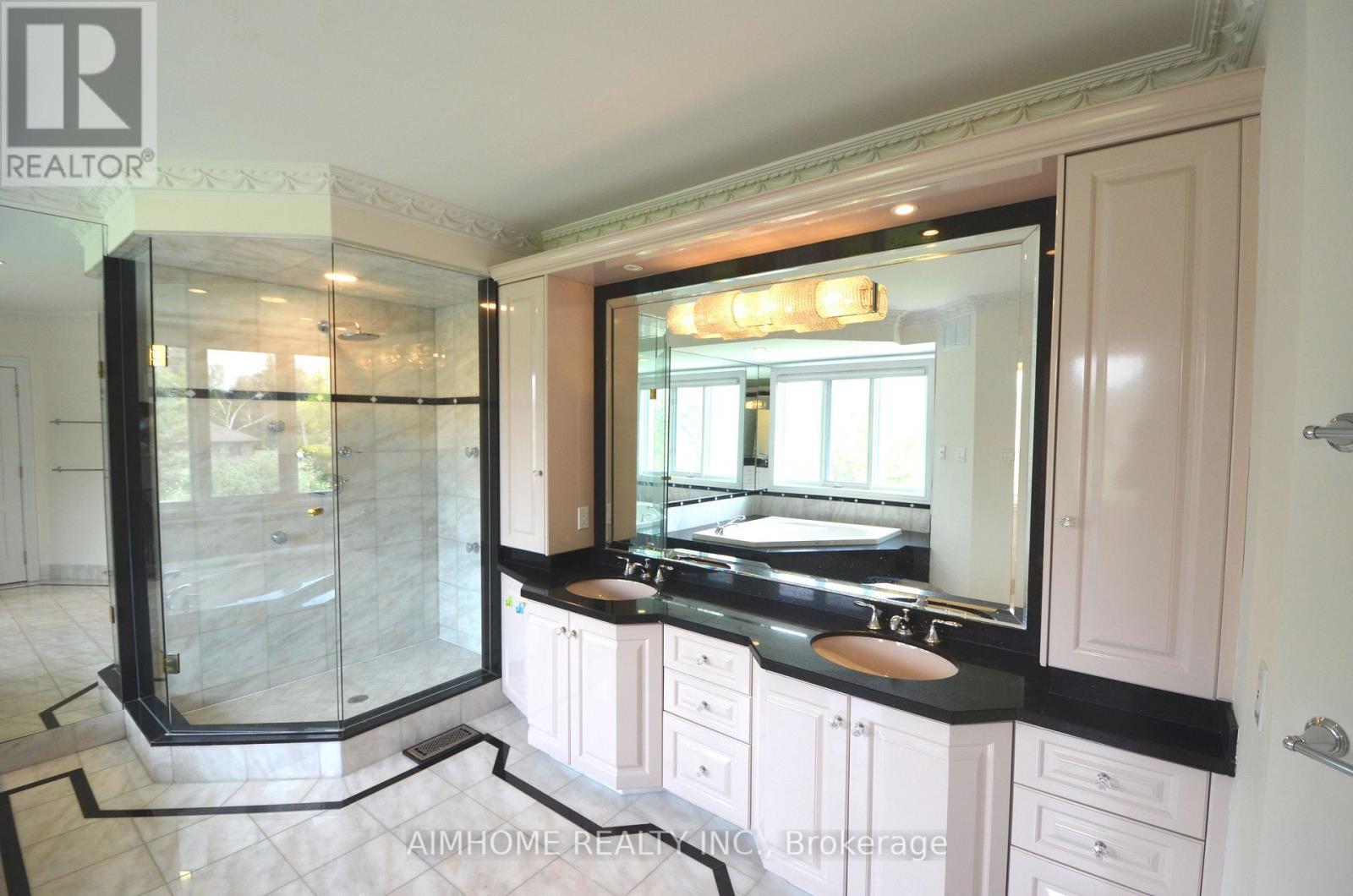 6 Chiavatti Drive, Markham, Ontario  L3R 1E2 - Photo 25 - N12361412