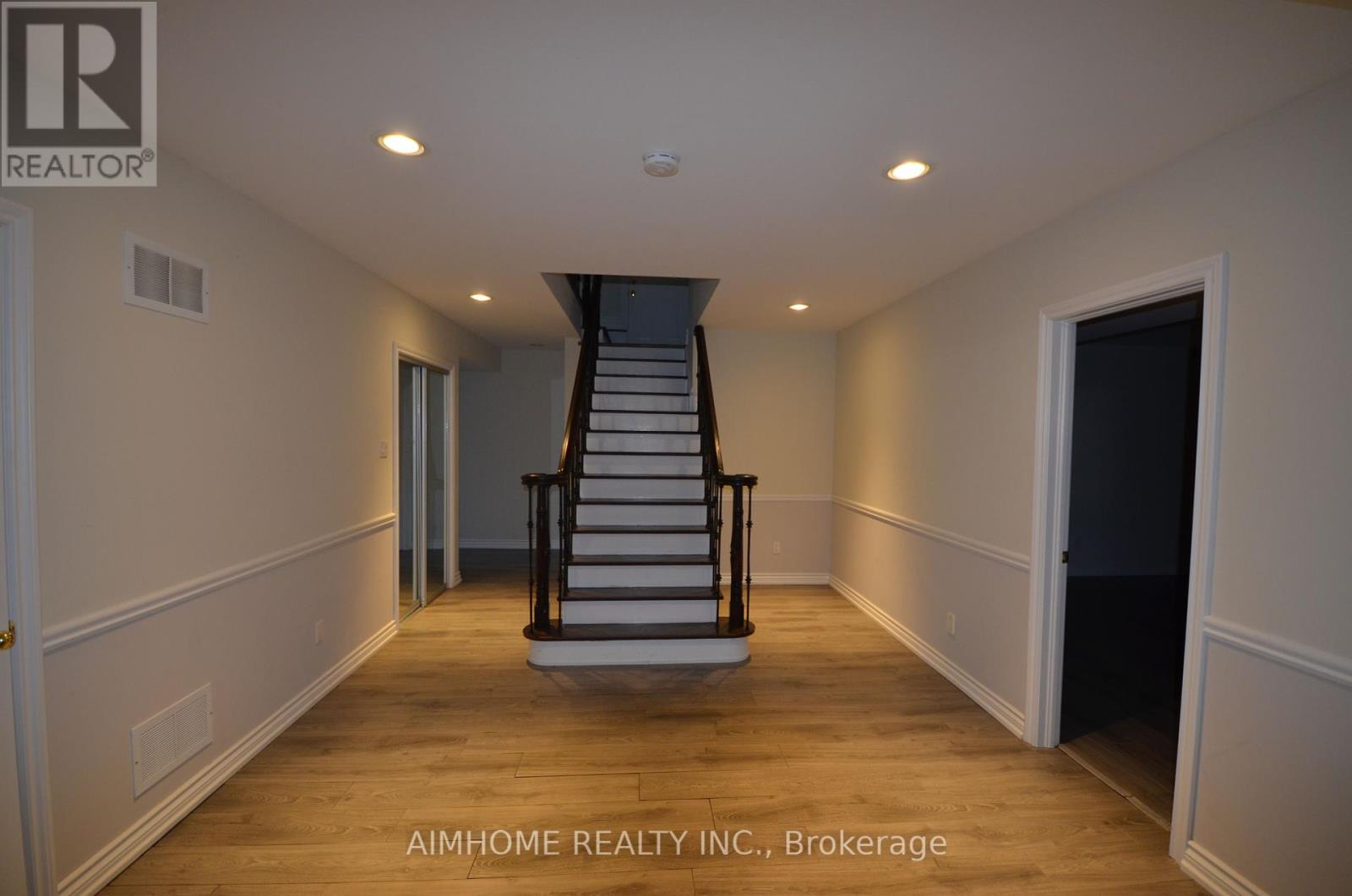 6 Chiavatti Drive, Markham, Ontario  L3R 1E2 - Photo 39 - N12361412