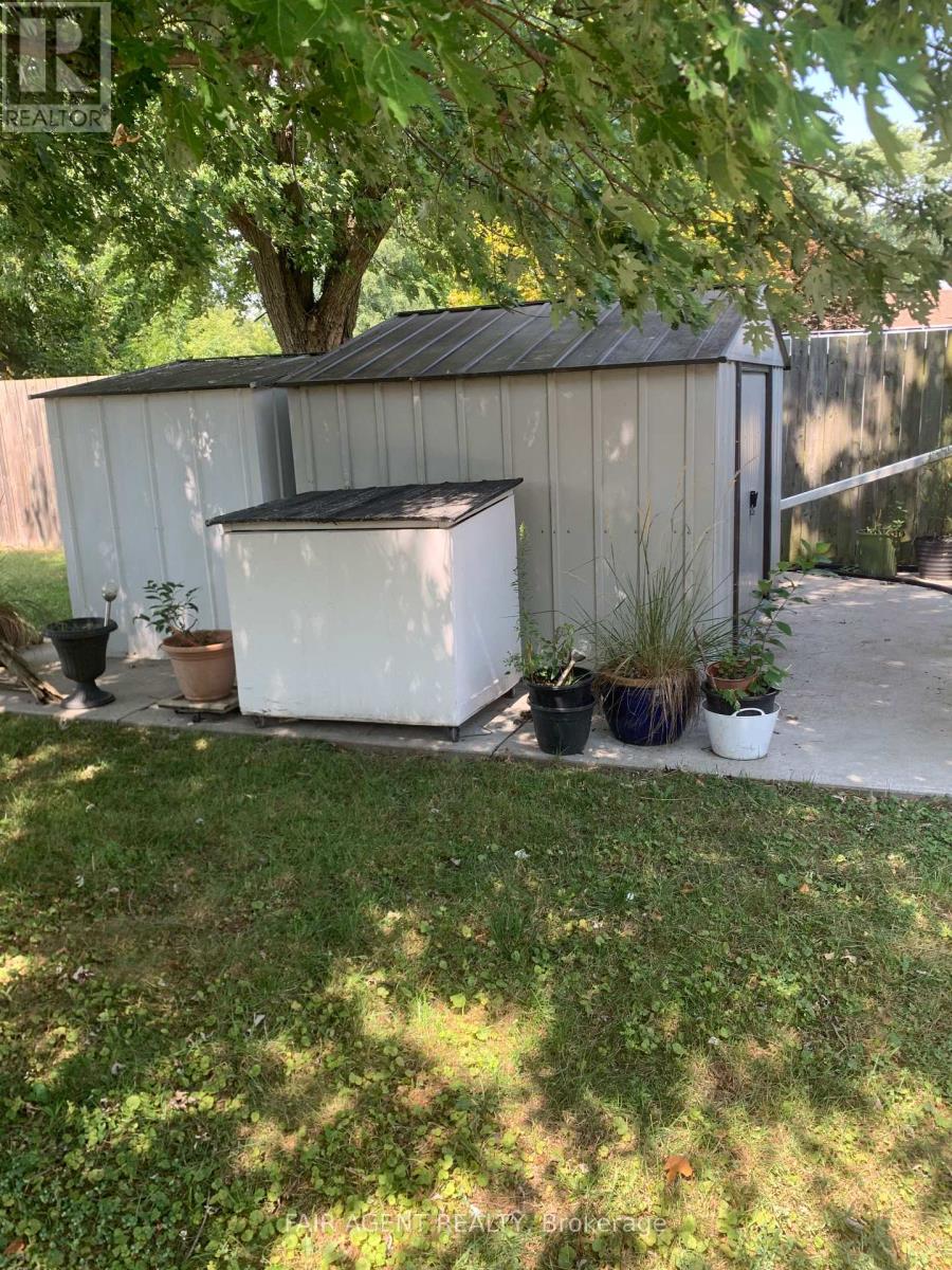 1987 Balfour Boulevard, Windsor, Ontario  N8T 2S4 - Photo 27 - X12361418