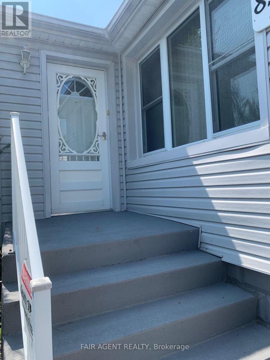1987 Balfour Boulevard, Windsor, Ontario  N8T 2S4 - Photo 3 - X12361418