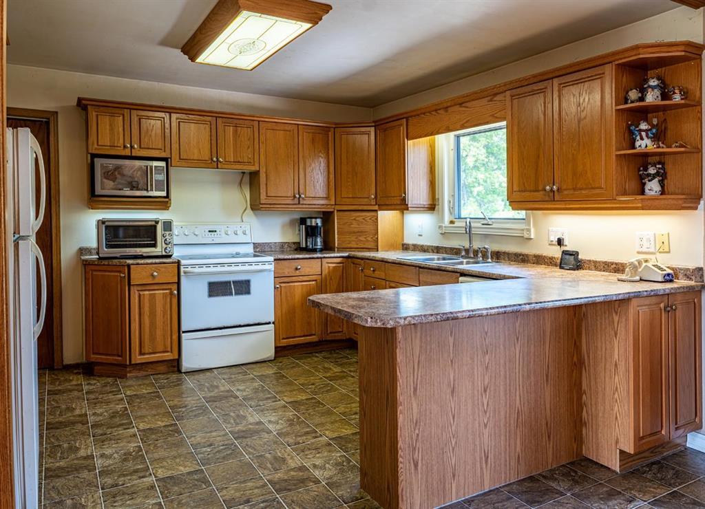 60 Whitecrest Drive, Lac Du Bonnet Rm, Manitoba  R0E 1A0 - Photo 8 - 202520896