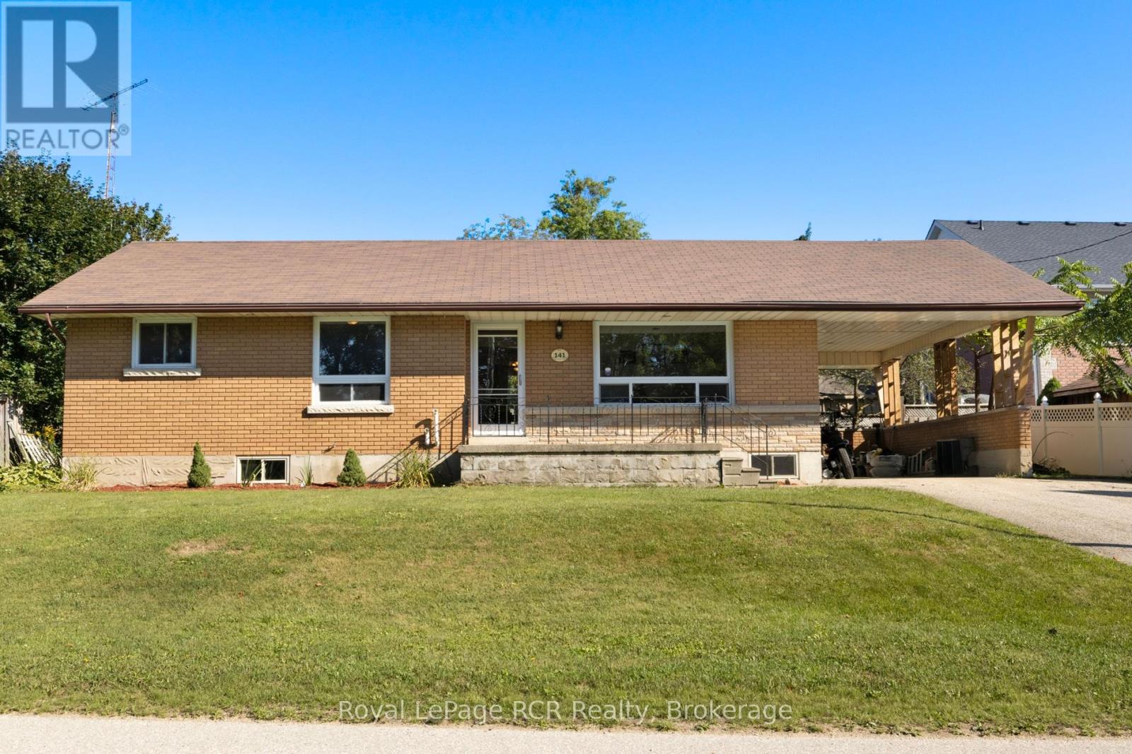 141 North Water Street W, Wellington North, Ontario  N0G 2L3 - Photo 2 - X12361420