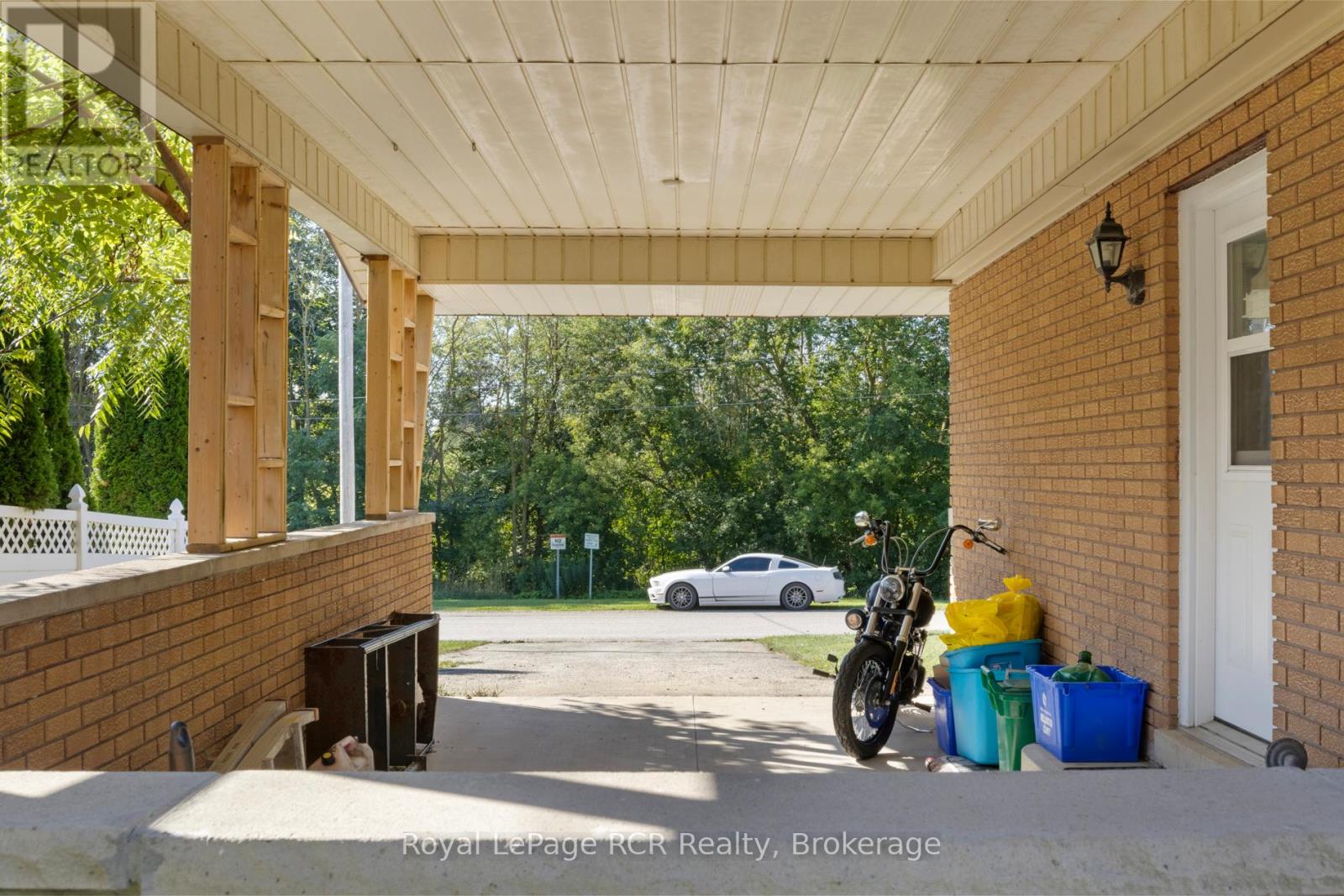 141 North Water Street W, Wellington North, Ontario  N0G 2L3 - Photo 28 - X12361420
