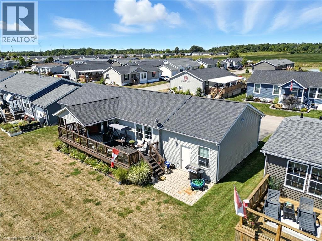 Property at 55 RIVERBEND Crescent image 4