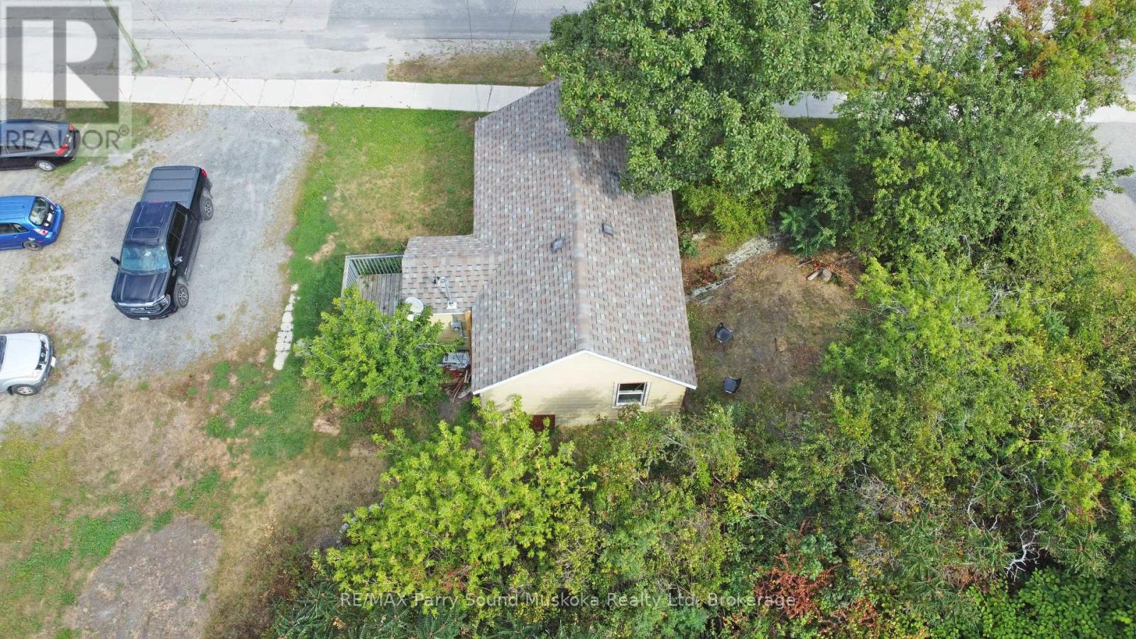 37 Parry Sound Road, Parry Sound, Ontario  P2A 2M5 - Photo 4 - X12358553