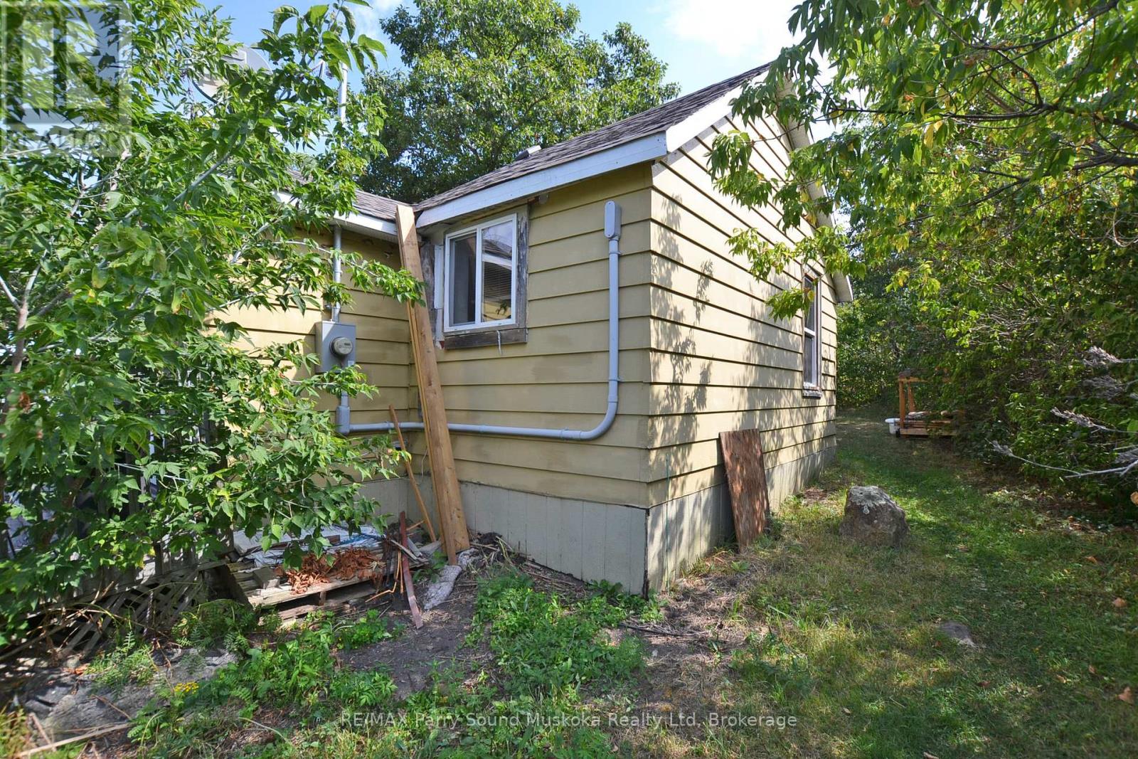 37 Parry Sound Road, Parry Sound, Ontario  P2A 2M5 - Photo 9 - X12358553