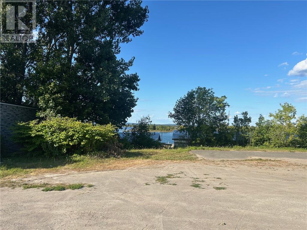 18 Campbell St. E, Little Current, Ontario  P0P 1K0 - Photo 3 - 2124284