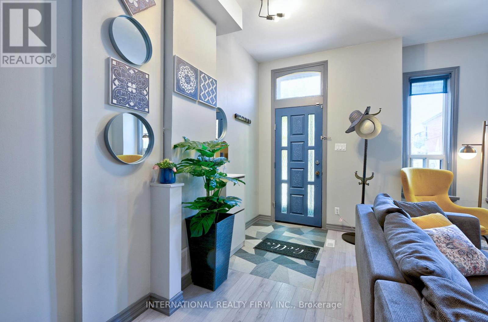 108 Shaw Street, Toronto, Ontario  M6J 2W5 - Photo 3 - C12361447