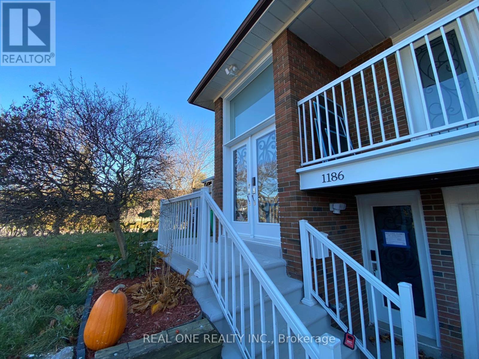 Basement Room - 1186 Shadeland Drive, Mississauga, Ontario  L5C 1P4 - Photo 1 - W12361441