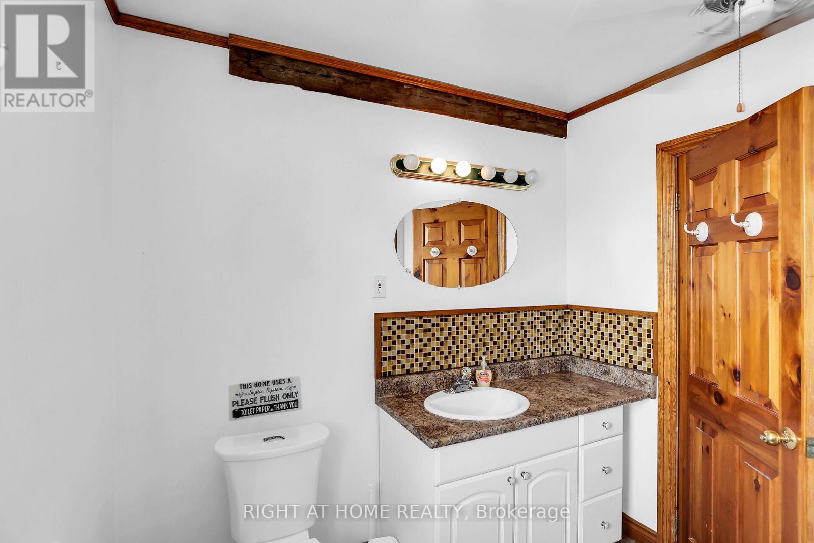 1027 Niagara Stone Road, Niagara-On-The-Lake, Ontario  L0S 1J0 - Photo 42 - X12361448