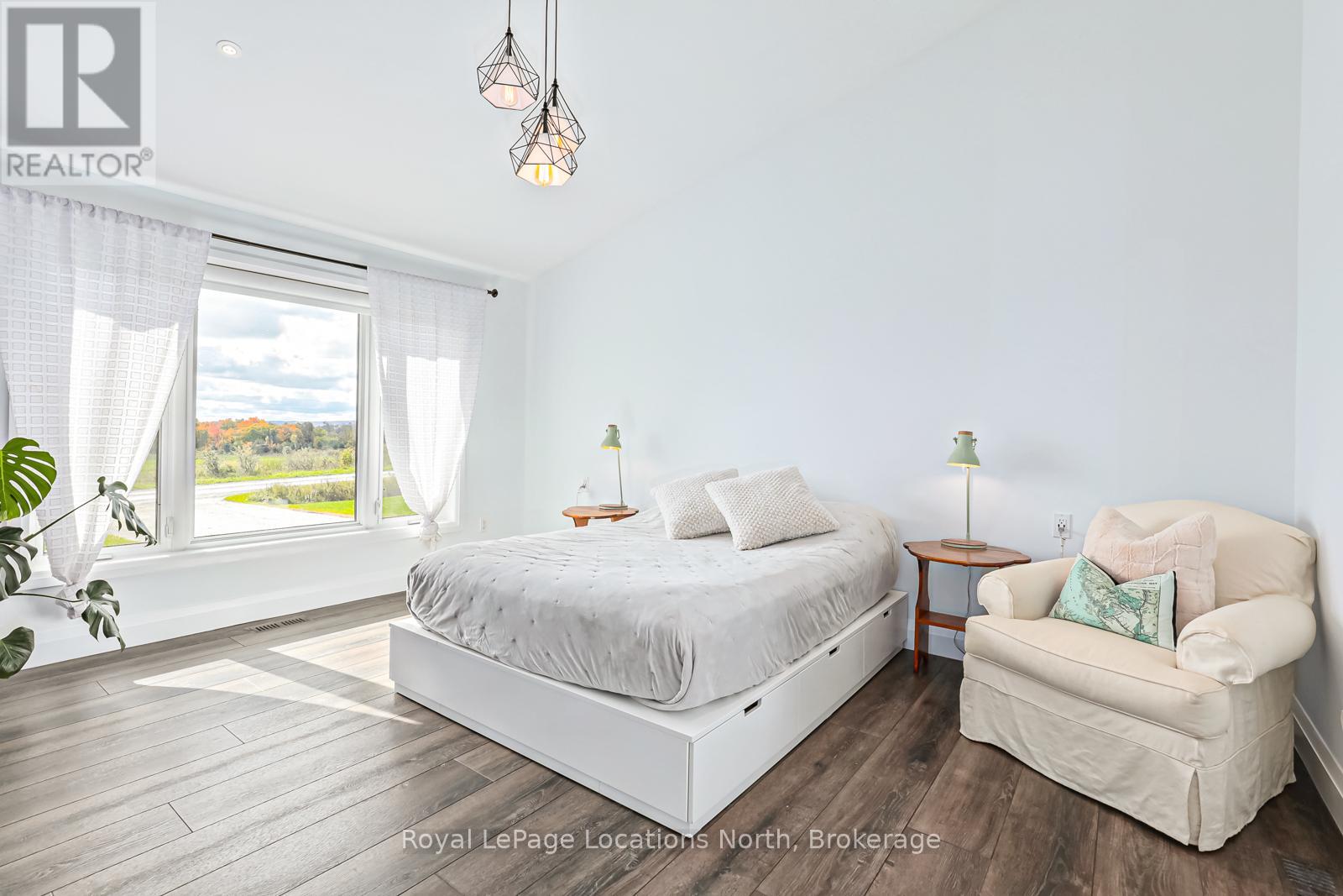 807151 25 Side Road, Grey Highlands, Ontario  N0H 1N0 - Photo 10 - X12361458