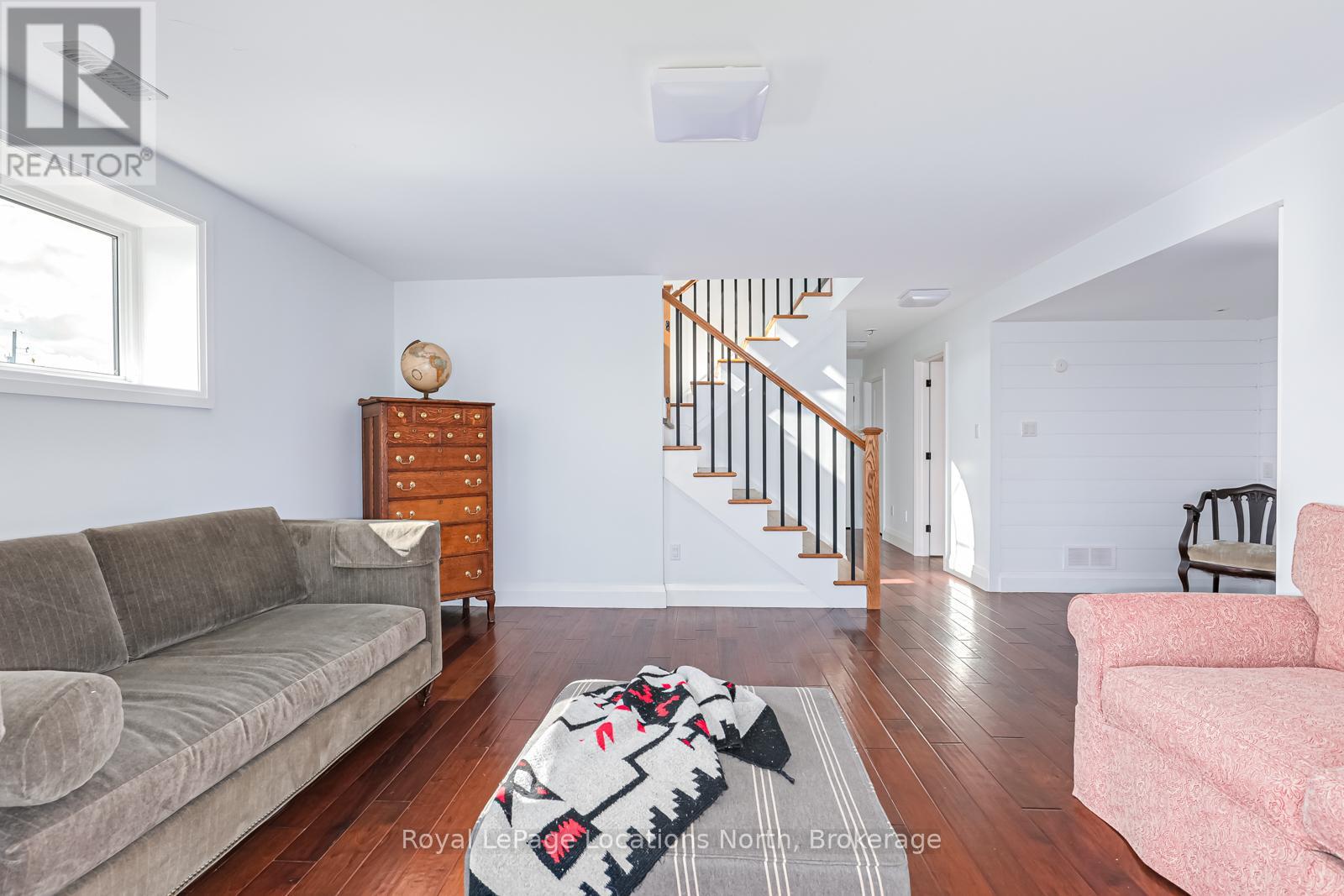 807151 25 Side Road, Grey Highlands, Ontario  N0H 1N0 - Photo 18 - X12361458