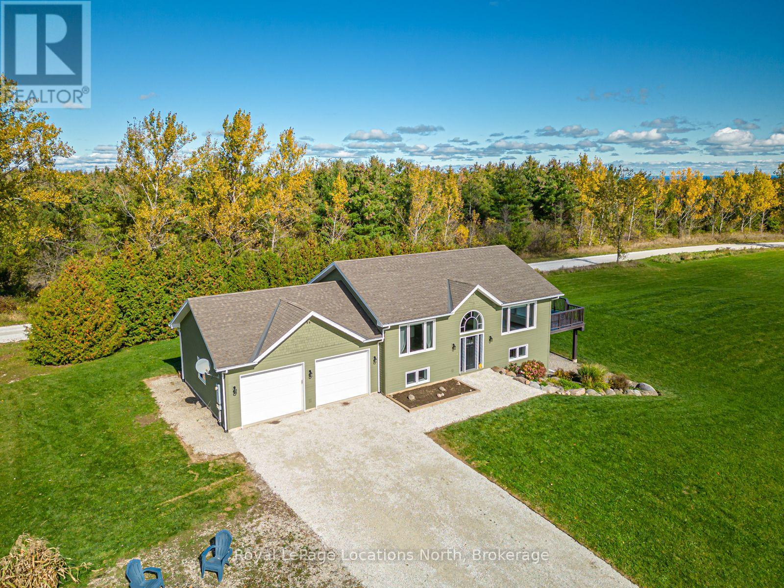 807151 25 Side Road, Grey Highlands, Ontario  N0H 1N0 - Photo 21 - X12361458