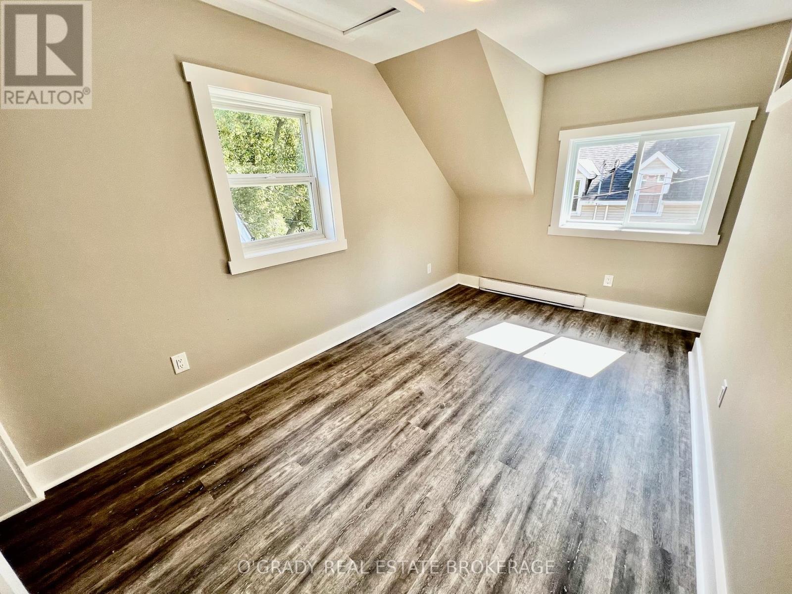 8 Edward Lane, Brockville, Ontario  K6V 5K5 - Photo 16 - X12361489