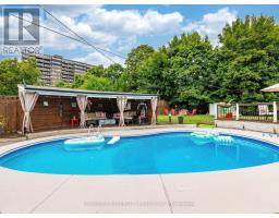 108 BROOKLAND DRIVE, Brampton, Ontario