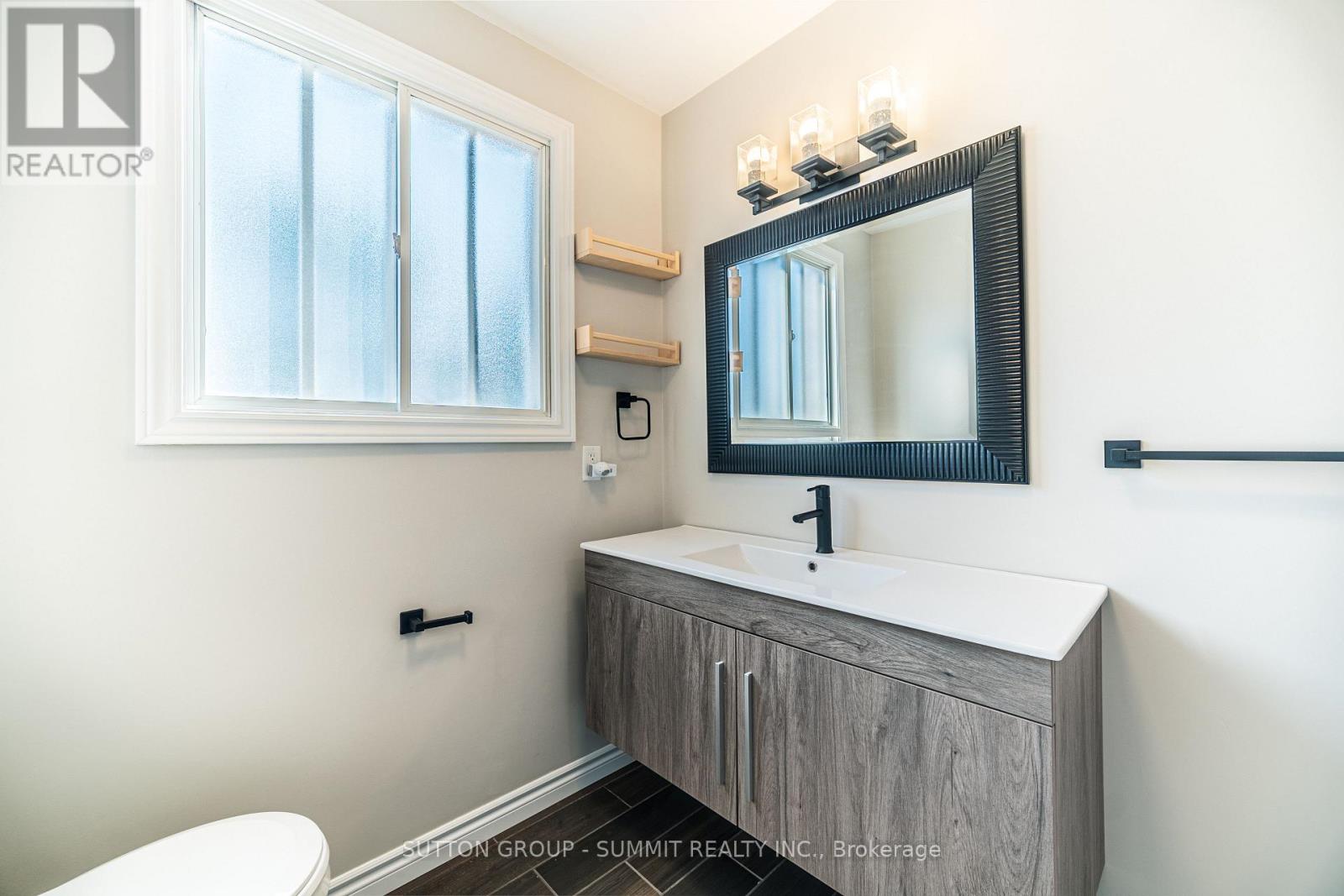 100 North Park Street, Brantford, Ontario  N3R 4K1 - Photo 18 - X12347205