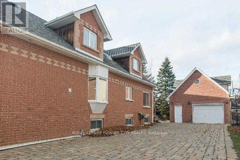 Property at 14 ANTRIM COURT E image 2