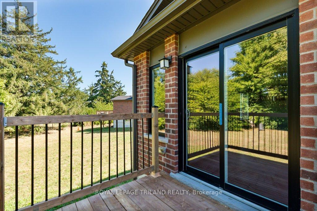 1299 Michael Circle W, London East (East D), Ontario  N5V 2G9 - Photo 23 - X12361505