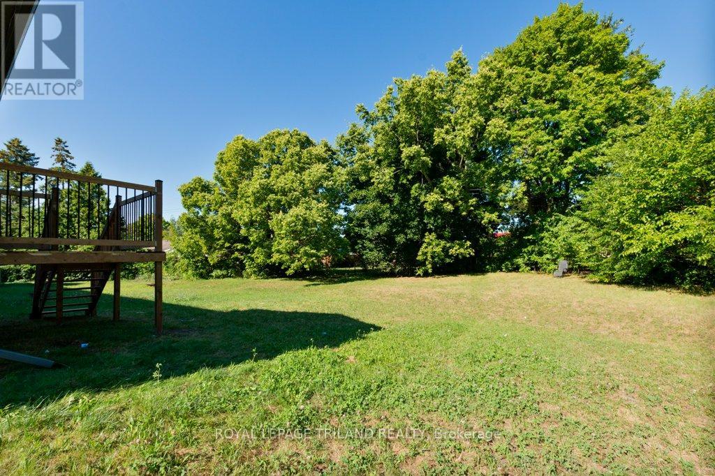 1299 Michael Circle W, London East (East D), Ontario  N5V 2G9 - Photo 24 - X12361505