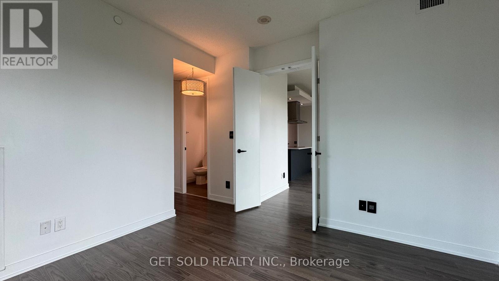 730 - 165 Legion Road N, Toronto, Ontario  M8Y 0B3 - Photo 12 - W12360953