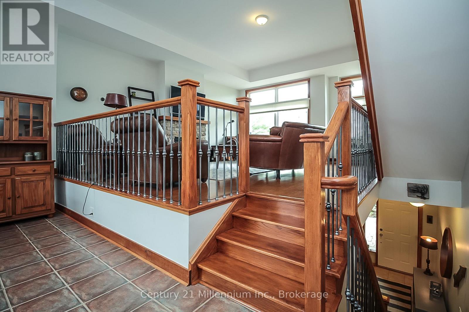 7 - 104 Farm Gate Road, Blue Mountains, Ontario  L9Y 0L7 - Photo 16 - X12361517