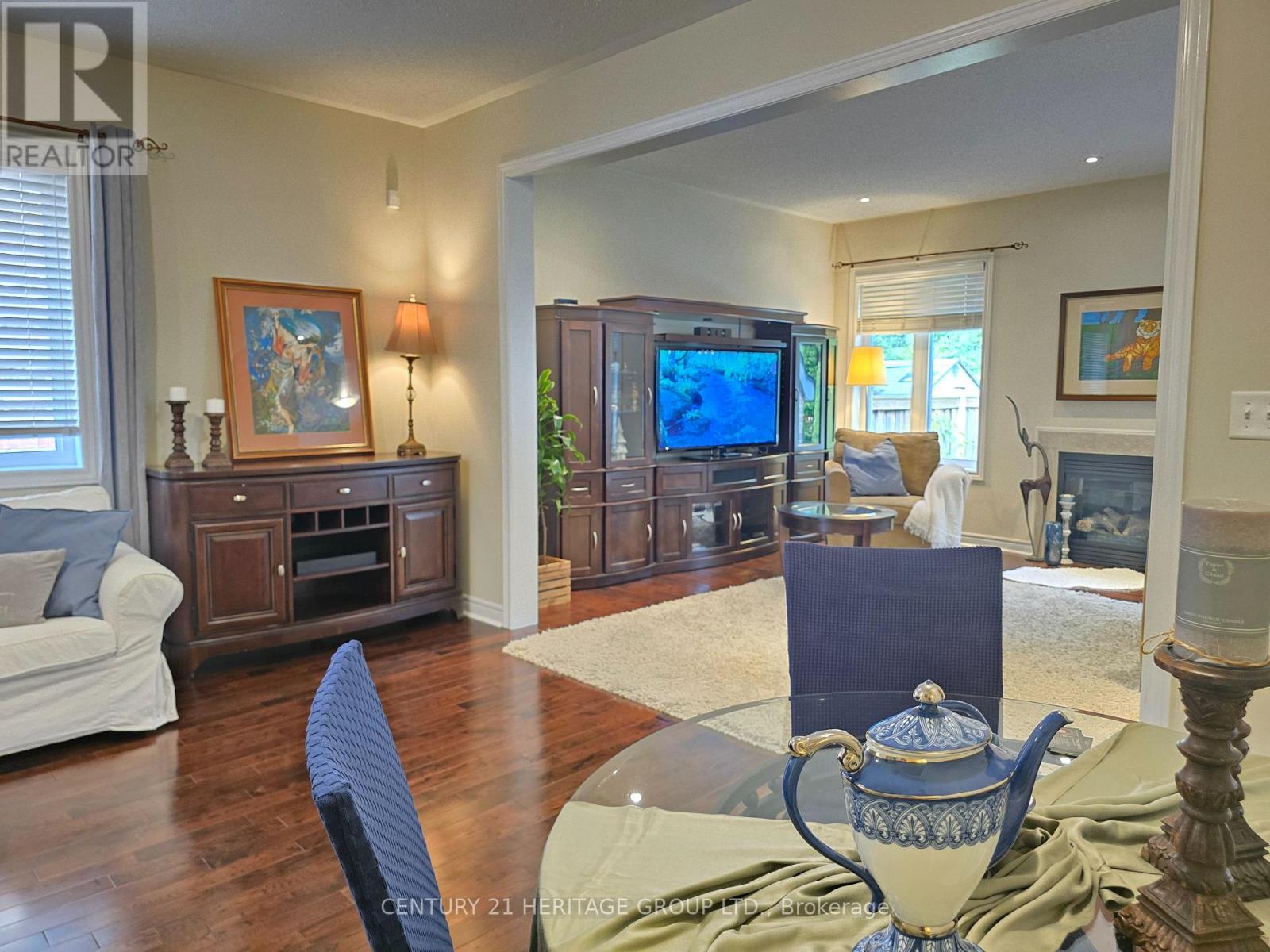 44 Madison Avenue, Richmond Hill, Ontario  L4E 2Z6 - Photo 8 - N12360187