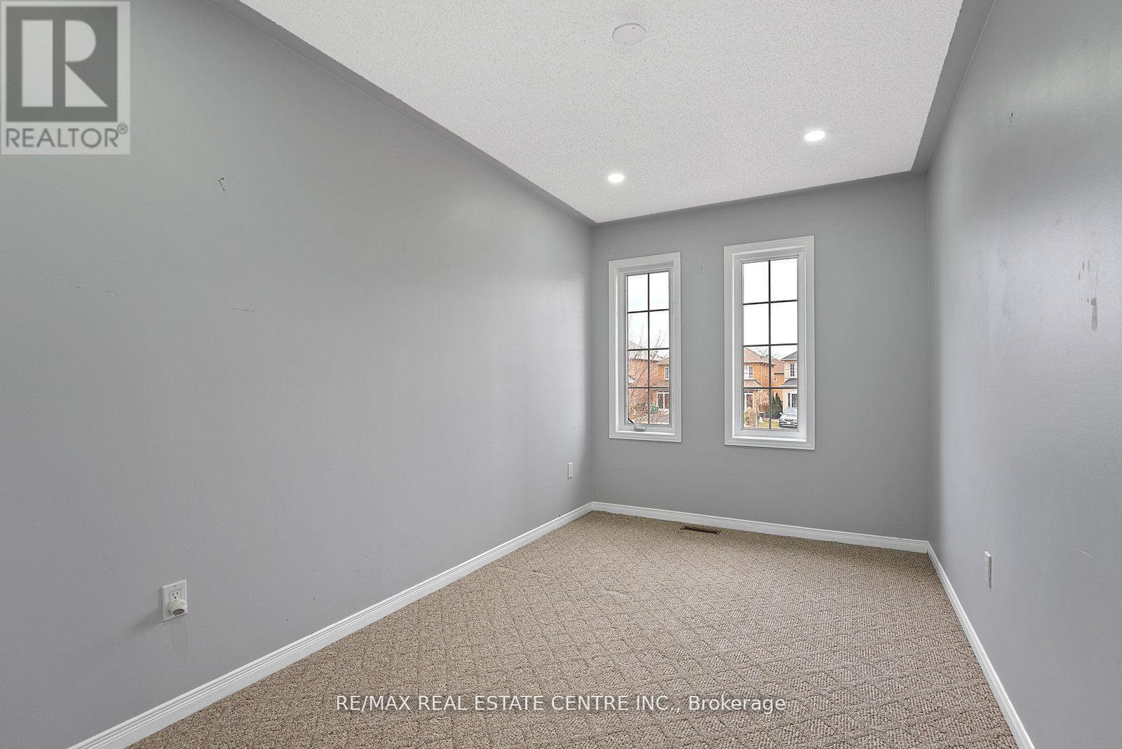 Upper - 5382 Longhouse Crescent, Mississauga, Ontario  L5R 4A5 - Photo 34 - W12361534