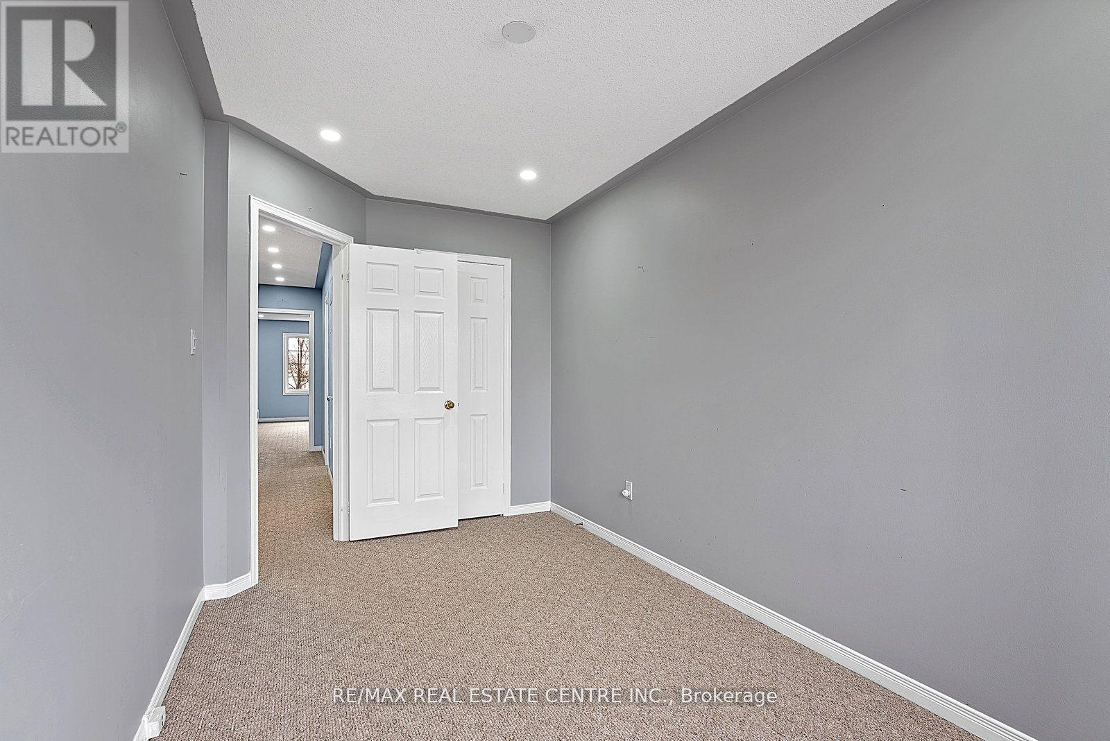Upper - 5382 Longhouse Crescent, Mississauga, Ontario  L5R 4A5 - Photo 36 - W12361534