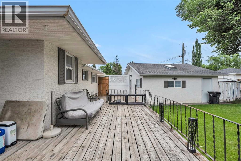2219 Halifax Crescent Nw, Calgary, Alberta  T2M 4E1 - Photo 28 - A2233489