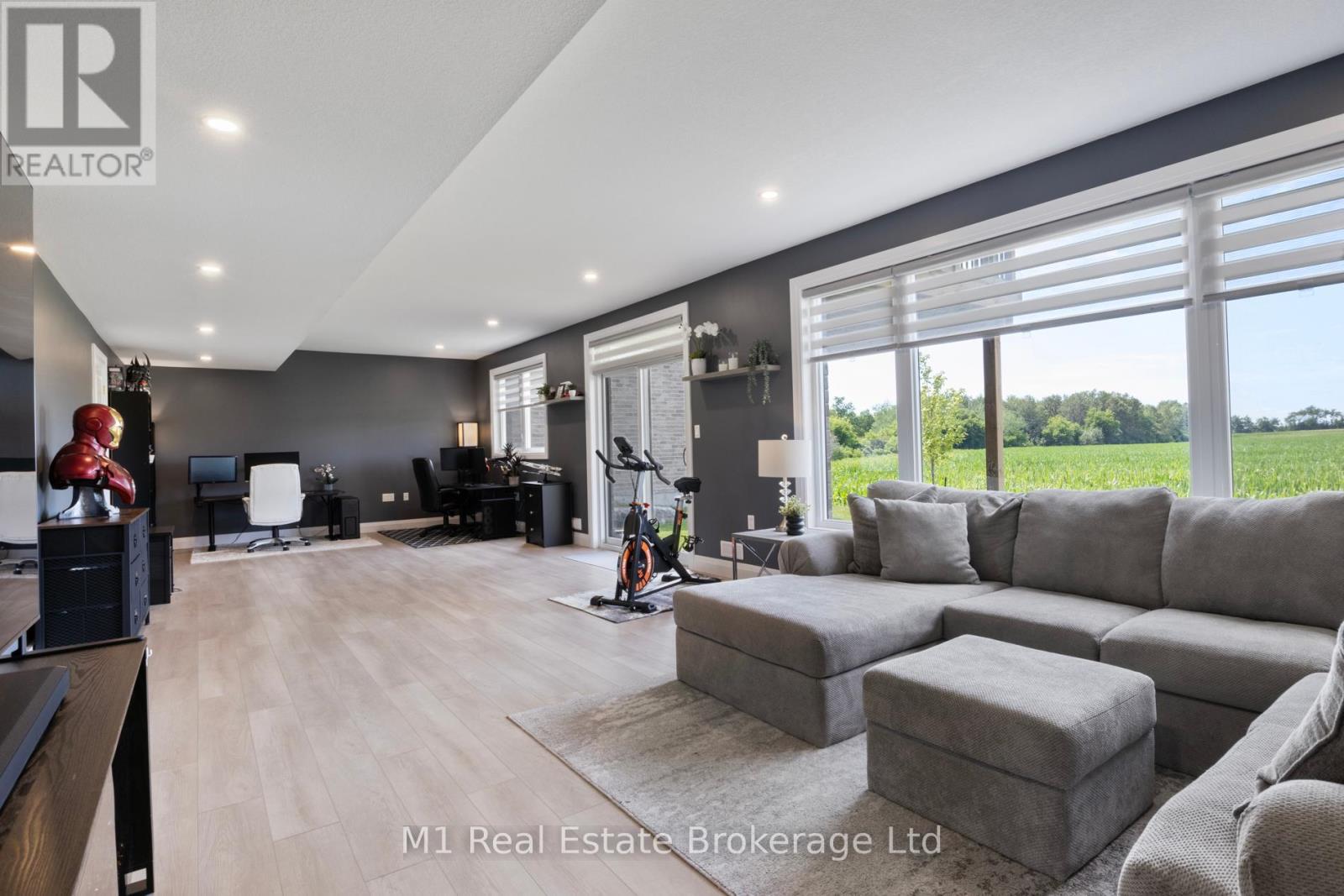 90 Rea Drive, Centre Wellington, Ontario  N1M 0H5 - Photo 31 - X12318548