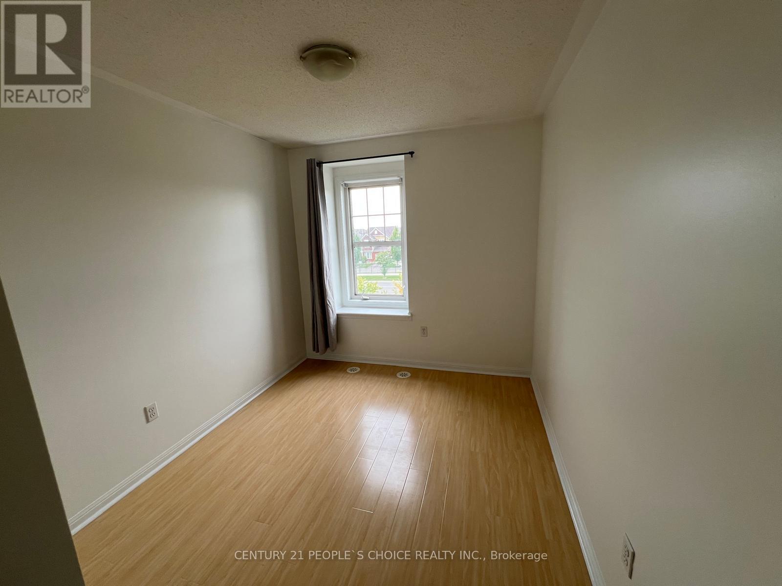 15 Lanternlight Lane, Brampton, Ontario  L7A 0S5 - Photo 19 - W12361548