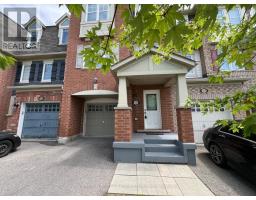 15 LANTERNLIGHT LANE, Brampton, Ontario