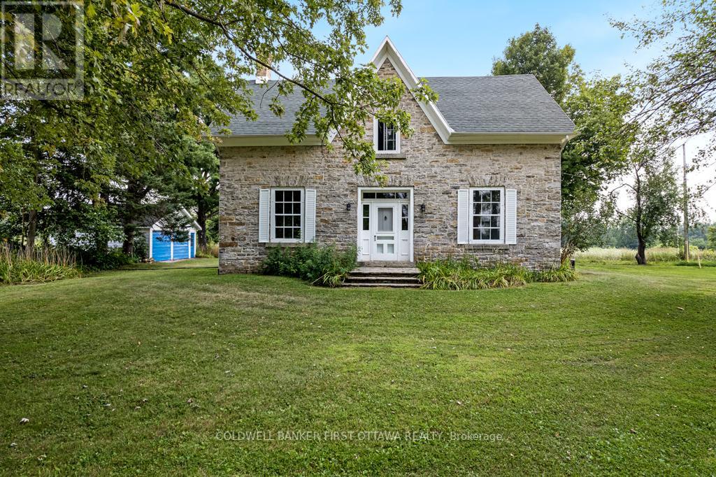 2565 CHRISTIE LAKE ROAD, Tay Valley, Ontario