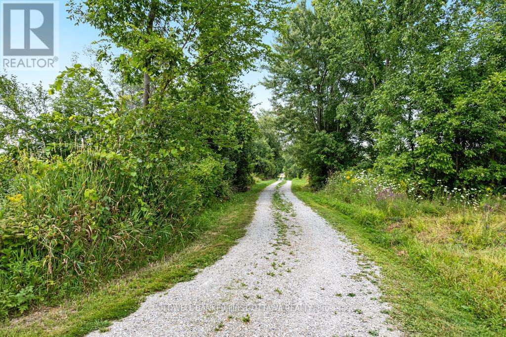 2565 Christie Lake Road, Tay Valley, Ontario  K7H 3C6 - Photo 4 - X12361563