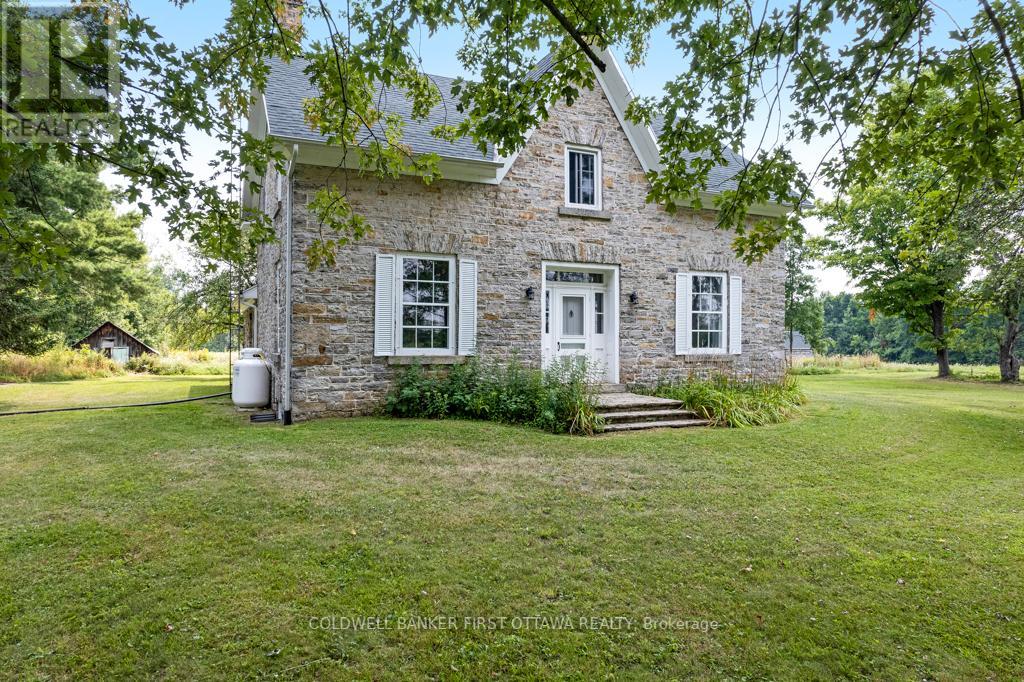 2565 Christie Lake Road, Tay Valley, Ontario  K7H 3C6 - Photo 6 - X12361563
